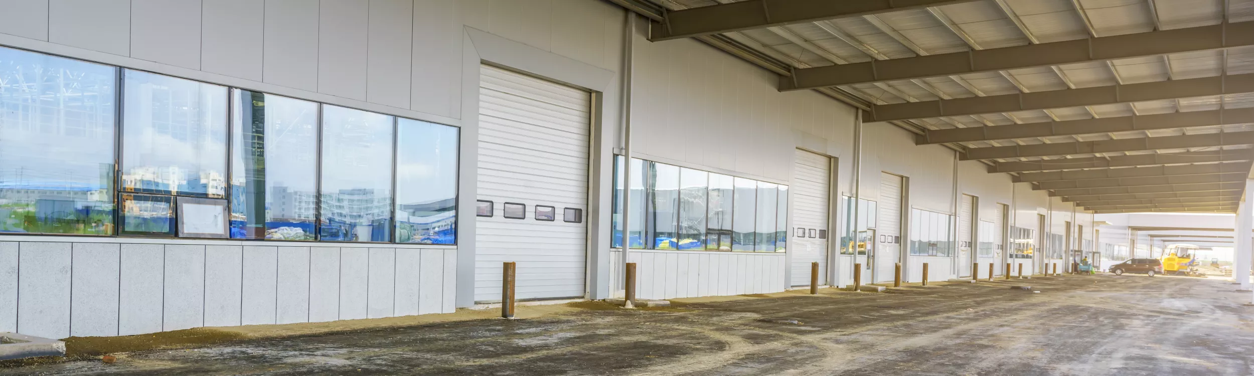 Comment laver efficacement les sols très sales en hiver : bonnes pratiques et équipements professionnels Hako