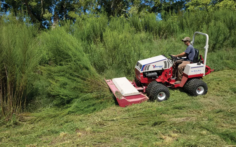 Guide Hako : les accessoires du tracteur Ventrac 4520