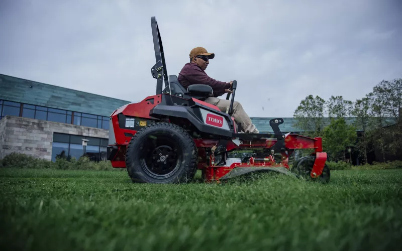 Passez à l'électrique avec Toro